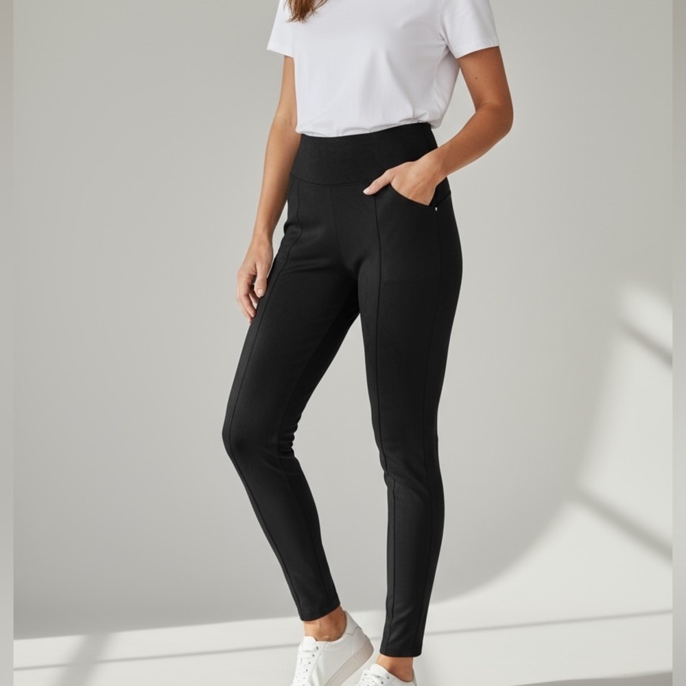 NWT Vince Camuto Elegant Black Women's Pants- size S
